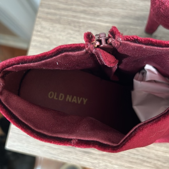 OLD NAVY MARION WINE COLOUR VELOUR POINTY TOE HIGH HEELS BOOTIE SIZE 8 - Picture 8 of 11